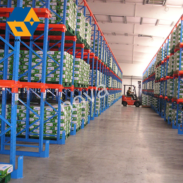 Склад Heavy Duty Drive на складском поддоне с Nova Logistics